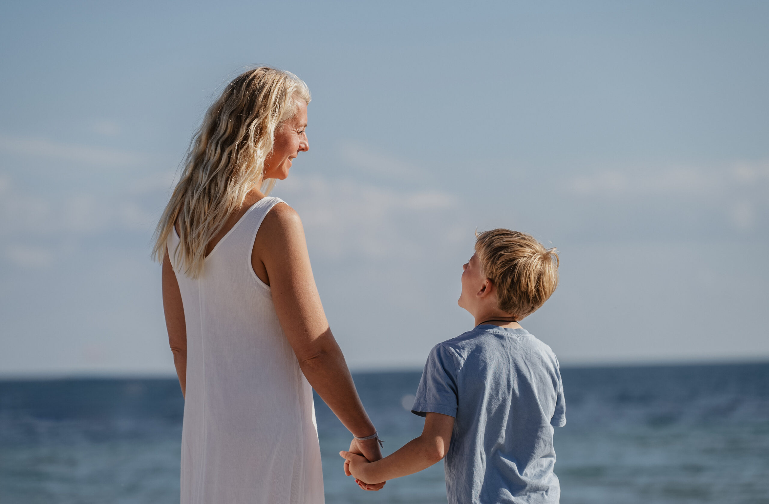 Coachin mit ihrem Sohn - wir lachen uns an.